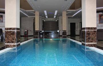Фото номера Люкс с сауной Отель Avan Plaza Hotel г. Ереван 21
