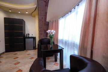 Фото номера Стандартный двухместный номер с 1 кроватью Отель Skyline Hotel Yerevan г. Ереван 6