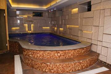 Фото номера Двухместный номер с 2 двуспальными кроватями Отель GS Hotel г. Ереван 3