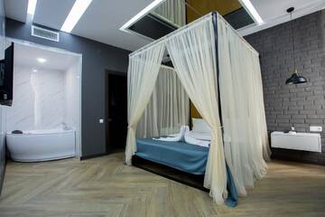 Фото номера Большой двухместный номер с 1 кроватью Отель GS Hotel г. Ереван 4