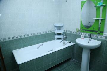 Фото номера Семейный люкс Отель Hotel For You г. Ереван 11