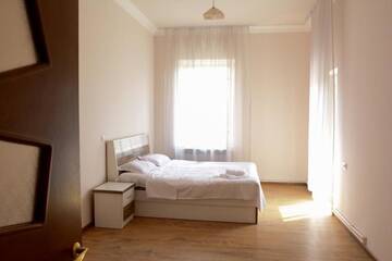 Фото номера Дом с 1 спальней Дома для отпуска Blue House Yerevan г. Ереван 48