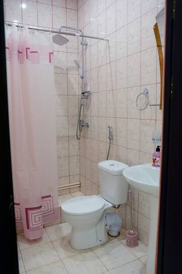 Фото номера Дом с 1 спальней Дома для отпуска Blue House Yerevan г. Ереван 27