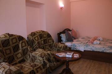 Фото номера Двухместный номер Делюкс с 1 кроватью и ванной Гостевой дом Guest House #59 г. Ереван 26