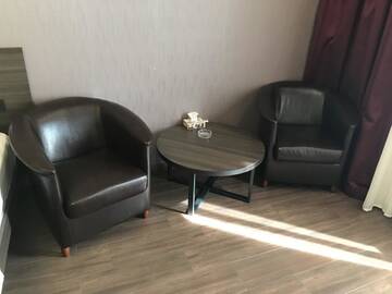 Фото номера Двухместный номер с 2 отдельными кроватями и ванной комнатой Отель Caravan hotel г. Ереван 5