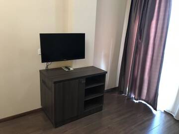 Фото номера Двухместный номер с 1 кроватью и собственной ванной комнатой Отель Caravan hotel г. Ереван 5