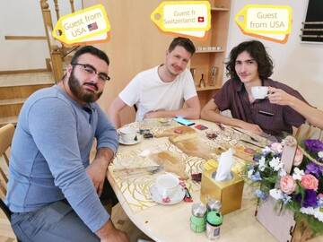Фото номера Семейный двухместный номер с 1 кроватью Хостелы Bless Haven Hostel and Tours г. Ереван 57