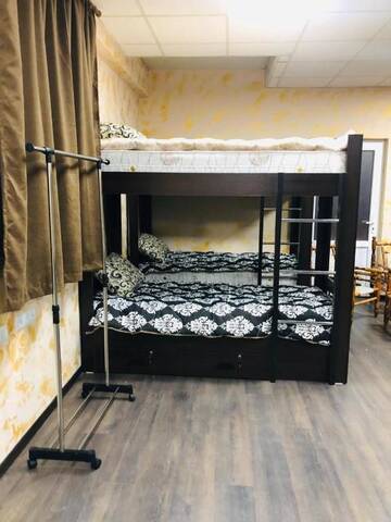 Фото номера 10-местный общий номер для женщин Хостелы Gold Time Hostel г. Ереван 10