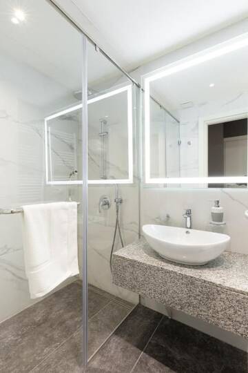 Фото номера Двухместный номер с 1 кроватью Апарт-отели Avenue 10 г. Ереван 18
