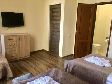Фото номера Трехместный номер «Комфорт» Гостевой дом Guest House MARGARYAN г. Ереван 25