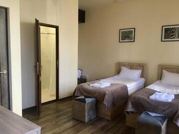 Фото номера Трехместный номер «Комфорт» Гостевой дом Guest House MARGARYAN г. Ереван 21