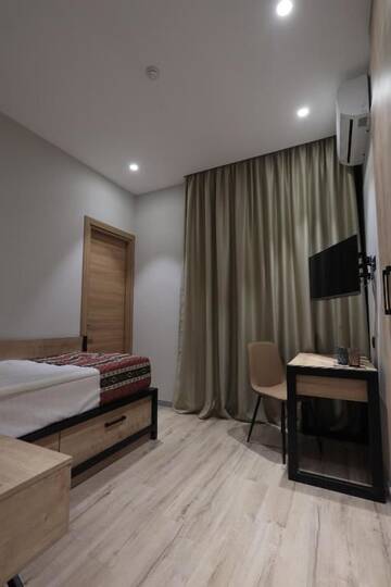 Фото номера Стандартный одноместный номер Отель Andor Hotel г. Ереван 7