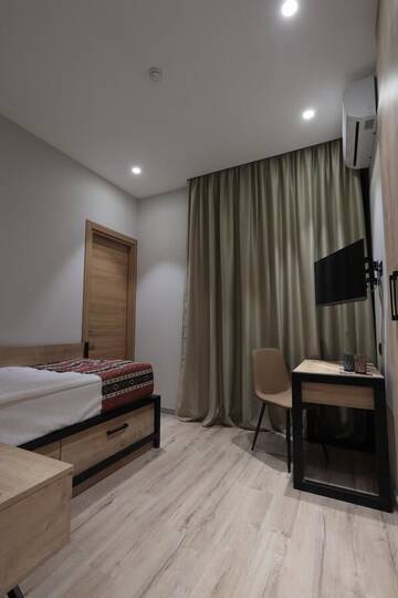 Фото номера Стандартный одноместный номер Отель Andor Hotel г. Ереван 3