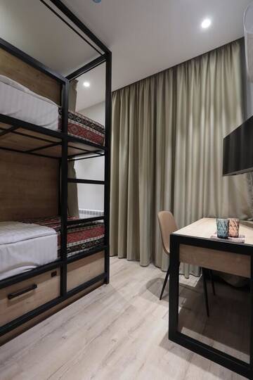Фото номера Двухместный номер с 2 отдельными кроватями Отель Andor Hotel г. Ереван 2