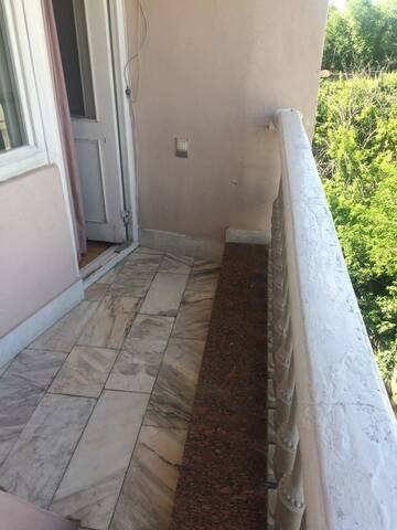 Фото номера Трехместный номер с балконом Гостевой дом Guest House Lilia г. Ереван 7