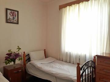 Фото номера Дом с 5 спальнями Дома для отпуска Your Getaway Home г. Ереван 48