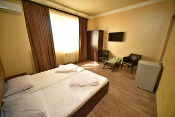 Фото Мини-отель MBM Hotel Yerevan г. Ереван 2