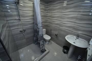 Фото номера Семейный суперлюкс Мини-отель MBM Hotel Yerevan г. Ереван 7