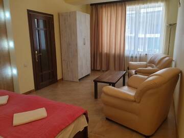 Фото номера Большой двухместный номер с 1 кроватью Хостелы Green villa garden г. Ереван 7
