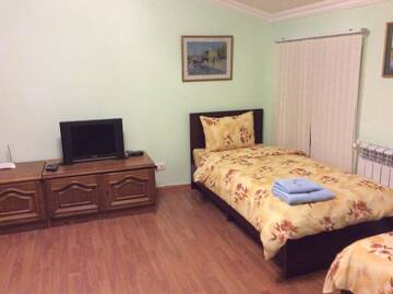 Фото номера Cемейный номер с собственной ванной комнатой Гостевой дом Bonjour Guest House г. Ереван 8