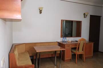 Фото номера Стандартный двухместный номер с 1 кроватью Отель Musa Ler Hotel Yerevan г. Ереван 16