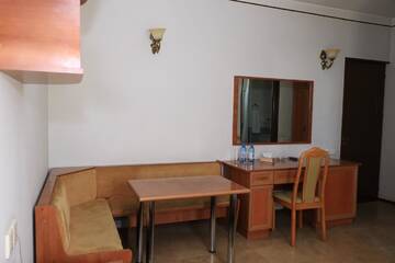 Фото номера Стандартный двухместный номер с 1 кроватью Отель Musa Ler Hotel Yerevan г. Ереван 14