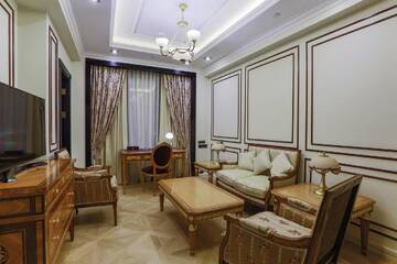 Фото номера Люкс «Премьер» Отель Golden Palace Hotel Yerevan г. Ереван 4