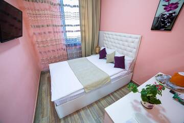 Фото номера Двухместный номер Делюкс с 1 кроватью Отель Alex Hotel г. Ереван 19