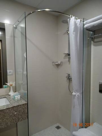 Фото номера Бюджетный двухместный номер с 2 отдельными кроватями Отель 4Guest Hotel г. Ереван 15