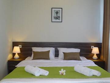 Фото номера Бюджетный двухместный номер с 2 отдельными кроватями Отель 4Guest Hotel г. Ереван 29