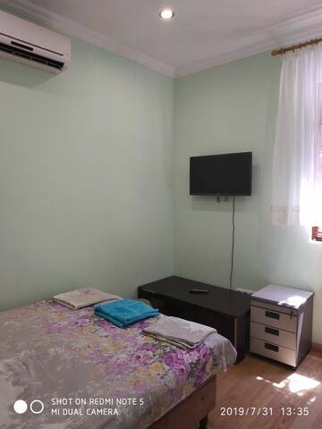 Фото номера Улучшенный номер с кроватью размера «king-size» Отель Armenia Guest House in Komitas г. Ереван 11