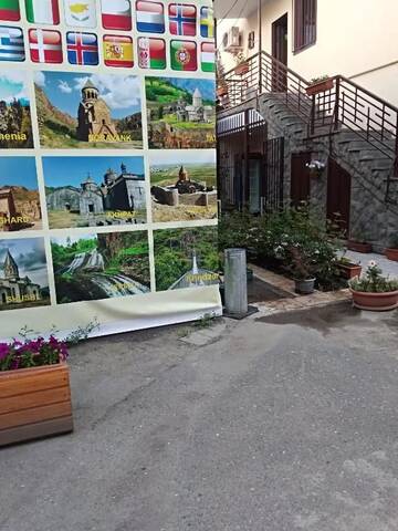 Фото номера Улучшенный двухместный номер с 2 отдельными кроватями Отель Armenia Guest House in Komitas г. Ереван 15