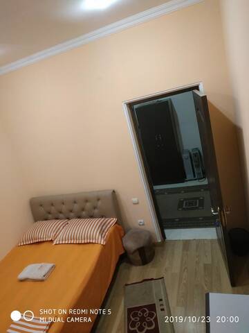 Фото номера Улучшенный номер с кроватью размера «king-size» Отель Armenia Guest House in Komitas г. Ереван 4