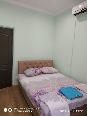 Фото номера Улучшенный номер с кроватью размера «king-size» Отель Armenia Guest House in Komitas г. Ереван 9