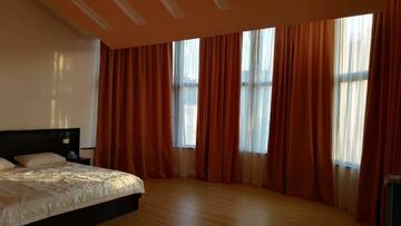 Фото номера Стандартный двухместный номер с 1 кроватью Отель Grand Hills г. Ереван 14